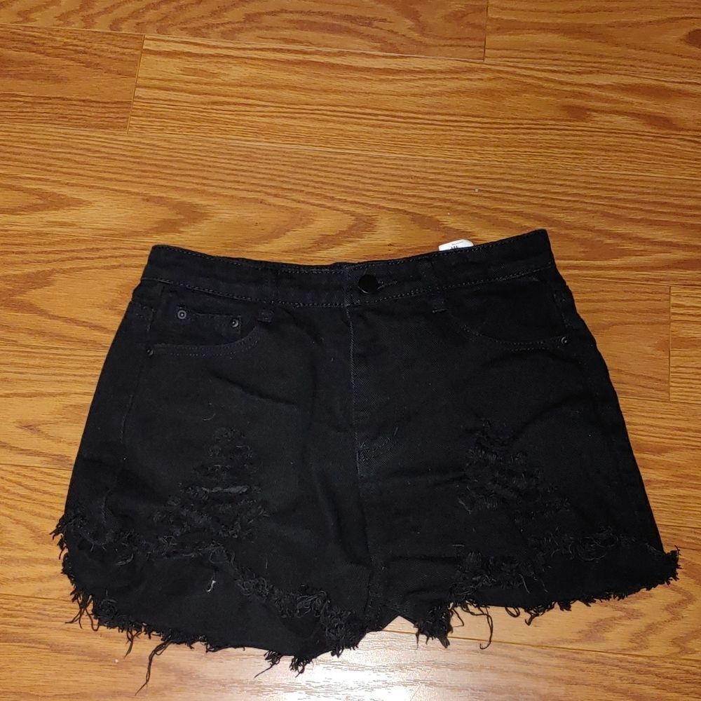 Shein Black Distressed jean shorts Sz M NWOT